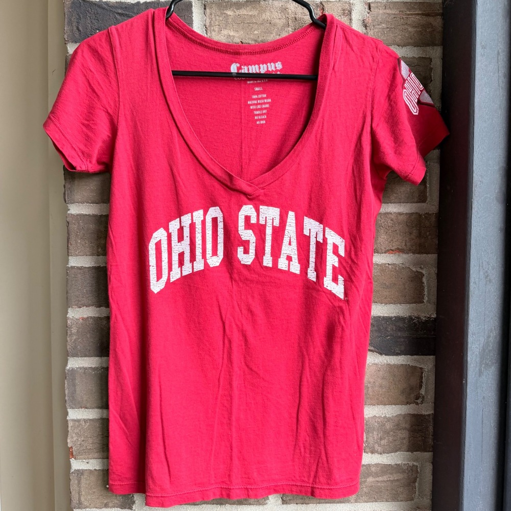 Campus Ohio State Buckeyes V-Neck Graphic Tee Womens Small Red